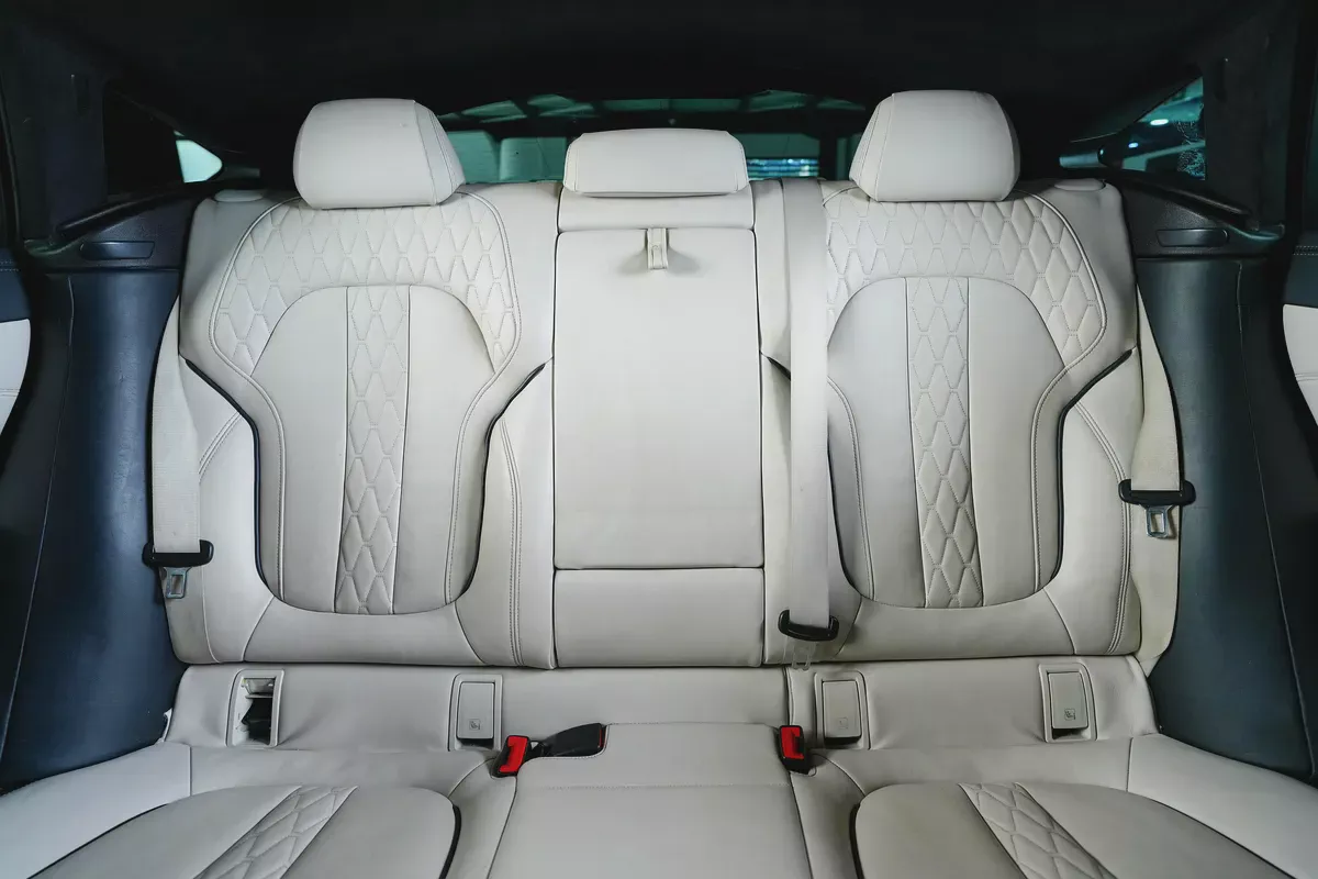 BMW X6 M50i-crystal package-M Aero dynamics package-Warranty and Service package available-19-19