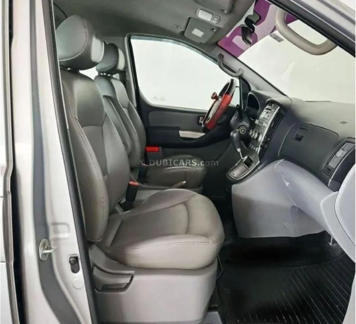 Hyundai Grand Starex STANDARD STD (NON GCC) DIESEL ENGINE H-1 STAREX- 2.4L - 4CYL - EXCELLENT CONDITION-5-0