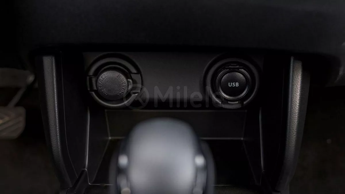 Suzuki Swift GLX SUZUKI SWIFT-21-0