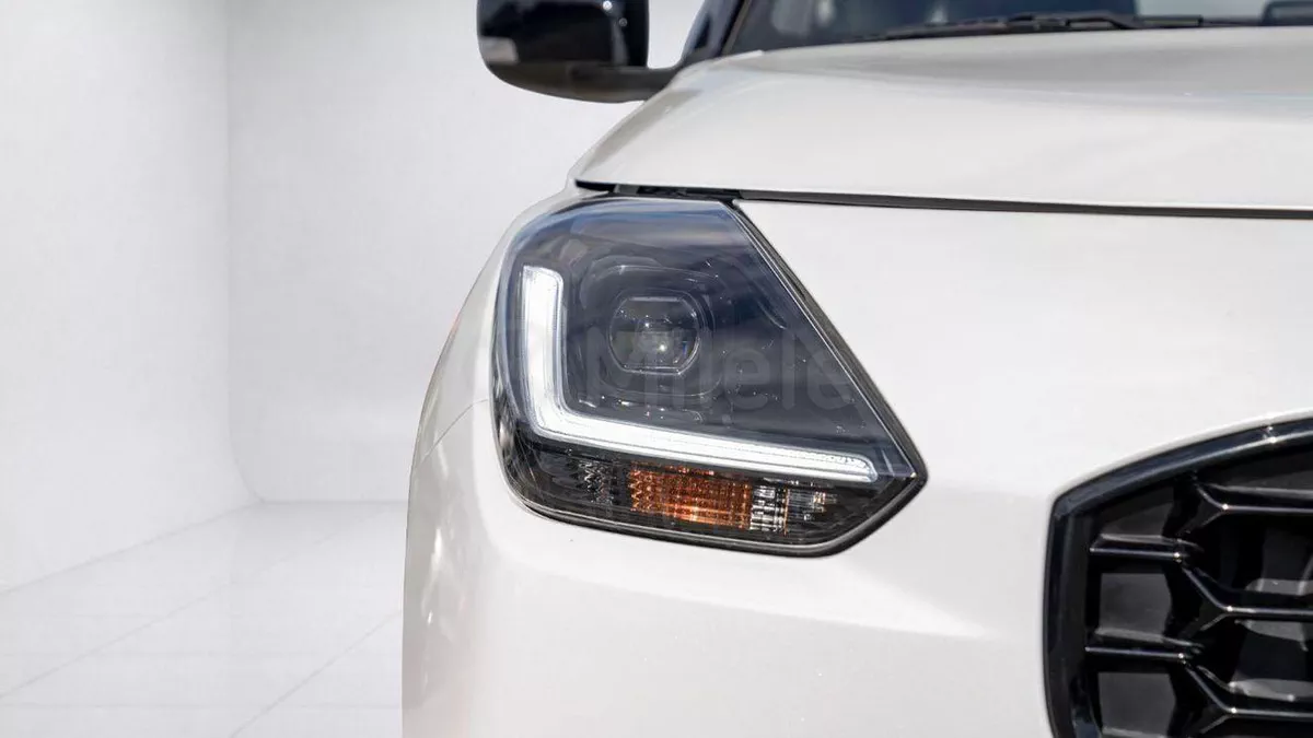 Suzuki Swift GLX SUZUKI SWIFT-2-0