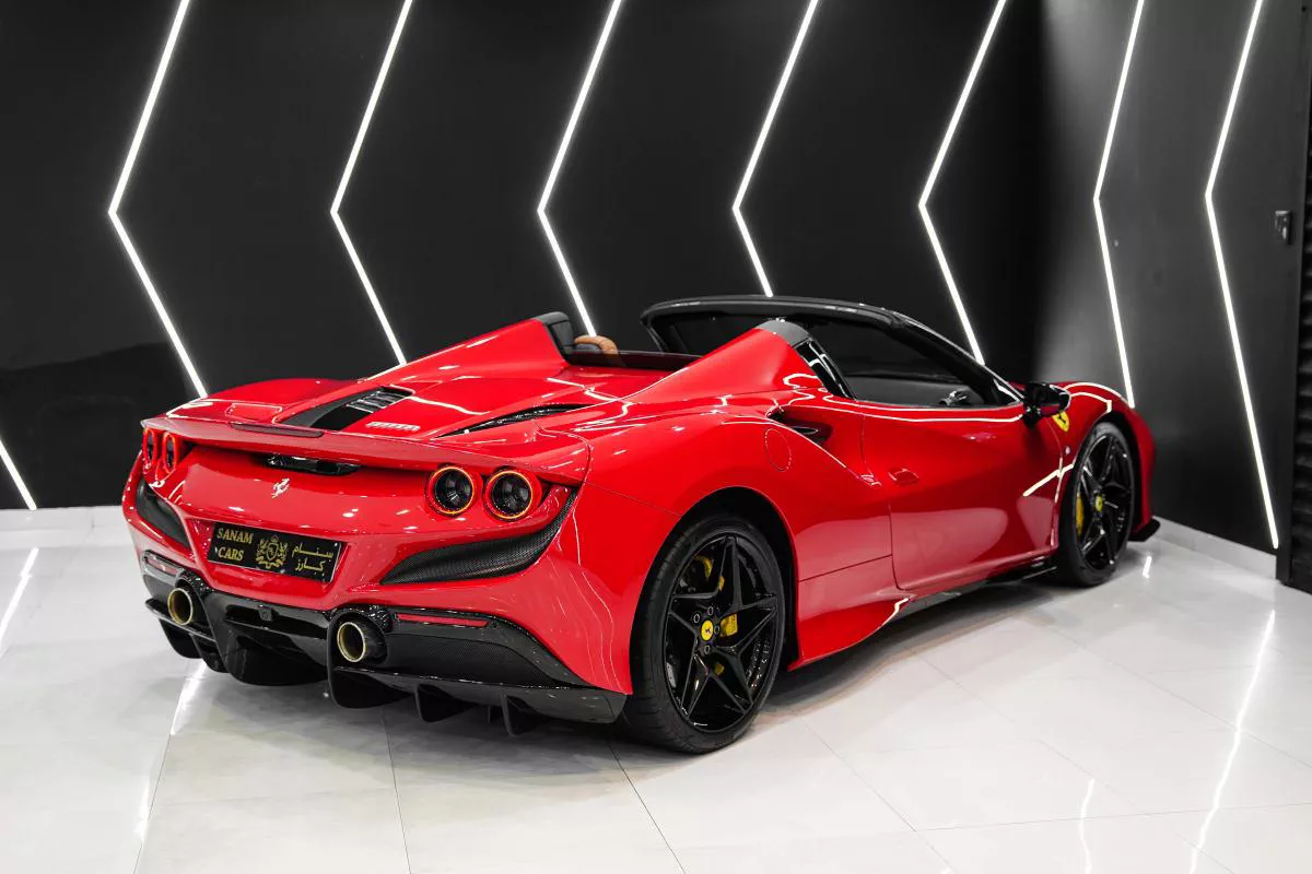 Ferrari F8 Spider-5-5