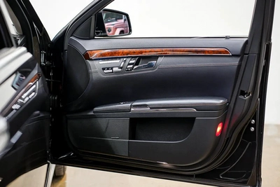 AED 1136 | MERCEDES S500 AMG 2012 | PRISTINE CONDITION | LOW KMS | HI SPECS | 1 YEAR WARRANTY-6