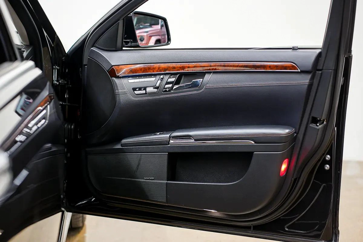 AED 1136 | MERCEDES S500 AMG 2012 | PRISTINE CONDITION | LOW KMS | HI SPECS | 1 YEAR WARRANTY-6-6
