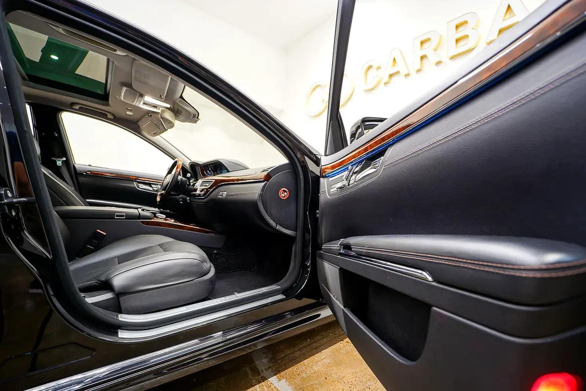 AED 1136 | MERCEDES S500 AMG 2012 | PRISTINE CONDITION | LOW KMS | HI SPECS | 1 YEAR WARRANTY-15-15