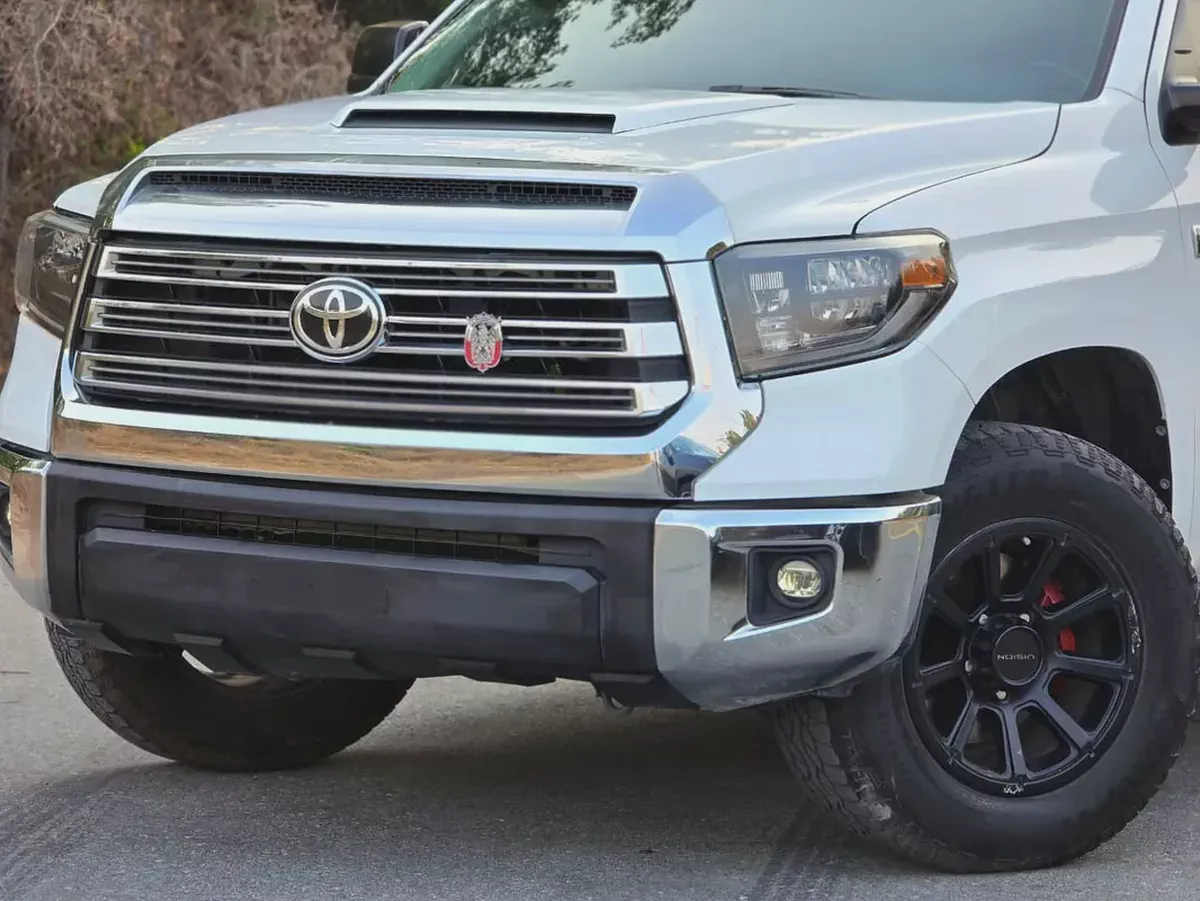 2017 Toyota Tundra Double Cab SR5 | 4.6L V8 | 2WD | US Specs | Orginal paint | Perfect condition-3-3