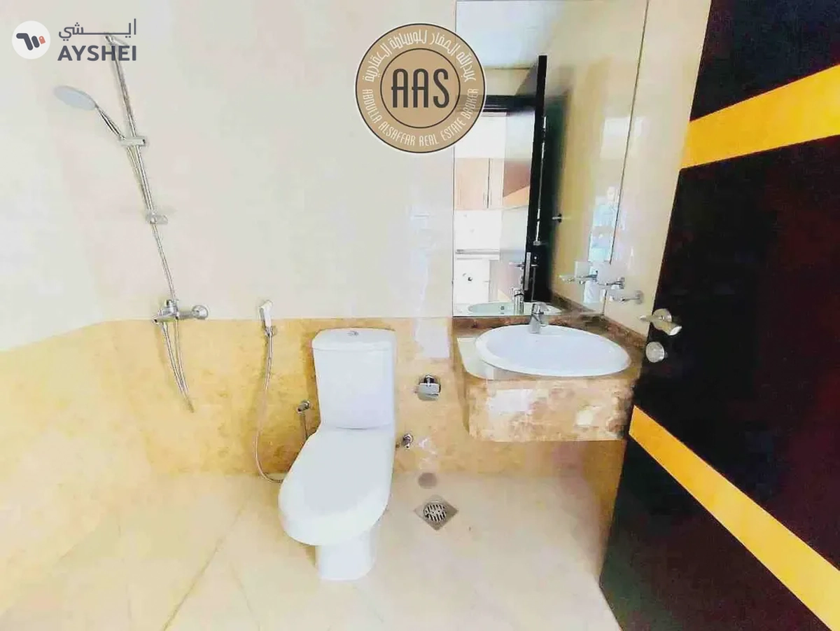 Spacious studio Available for Rent 40k in 6- Cheques payments-5-5