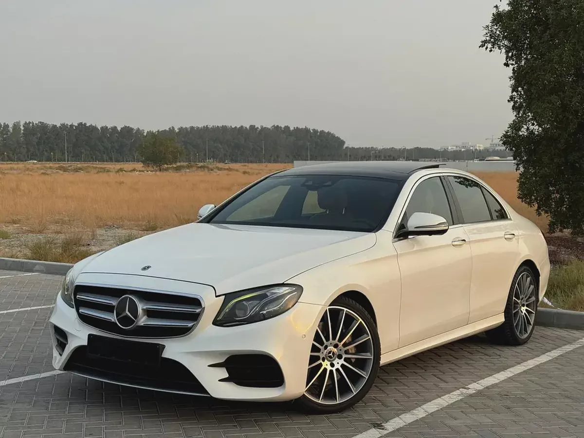 Mercedes-Benz E-Class E 400 4MATIC 2018 | GCC Specs | Low Mileage