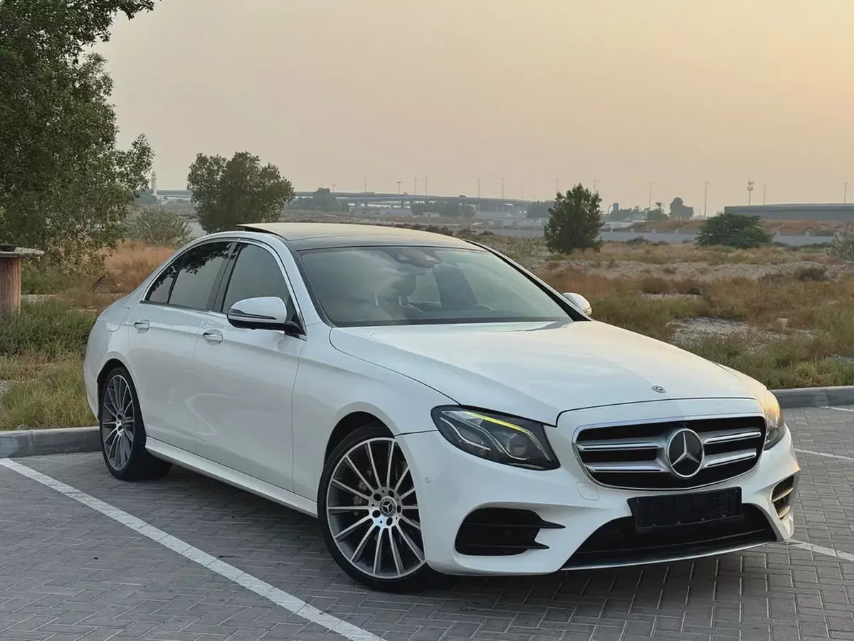 Mercedes-Benz E-Class E 400 4MATIC 2018 | GCC Specs | Low Mileage-1-1