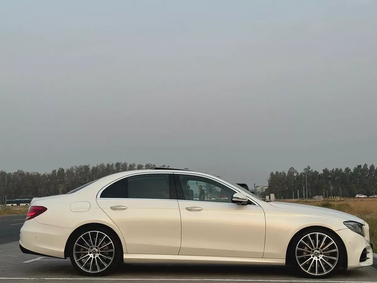 Mercedes-Benz E-Class E 400 4MATIC 2018 | GCC Specs | Low Mileage-5-5