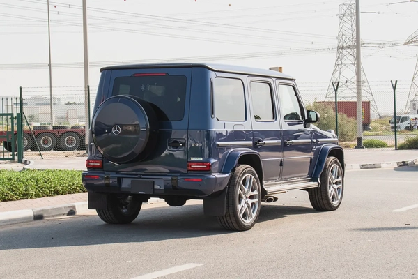 2025 - MERCEDES BENZ G63 - SUPER CLEAN - LIKE NEW - ONLY 6,000 KM