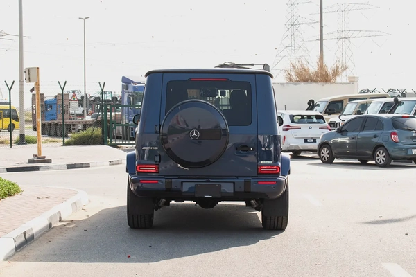 2025 - MERCEDES BENZ G63 - SUPER CLEAN - LIKE NEW - ONLY 6,000 KM