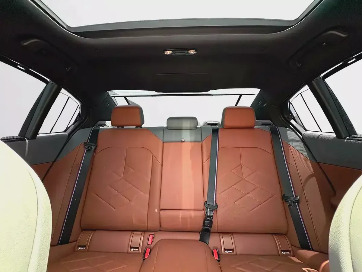 BMW Agency Warranty Until 2031 | BMW i5 M60 xDRIVE | DUAL MOTOR ELECTRIC AWD – 601 HP | FULL AGENCY-19-19