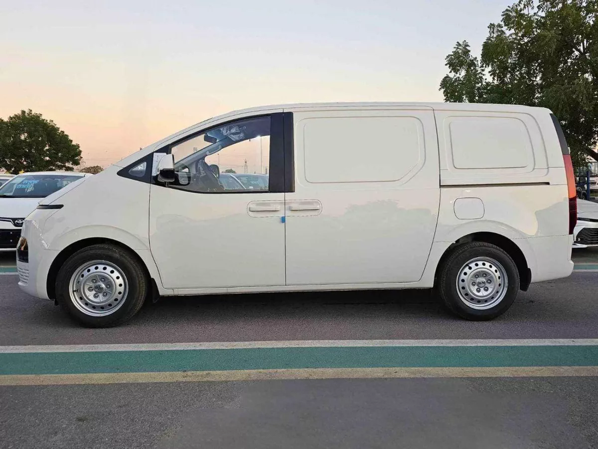 Hyundai Staria CARGO | 2.2L V4 DIESEL | MANUAL GEAR BOX | 2 STR (CODE # STCD)-2-0