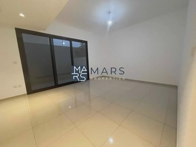 🏡 Spacious 3-Bedroom Townhouse for Rent in Nasma Residence, Al Tai, Sharjah-19