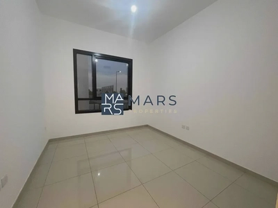 🏡 Spacious 3-Bedroom Townhouse for Rent in Nasma Residence, Al Tai, Sharjah-6