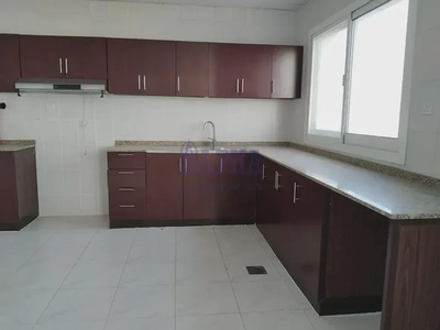 RAK Tower | 1 Bedroom High Floor | Sea View-4