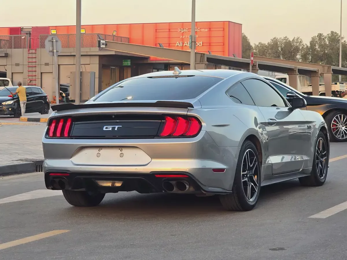 فورد موستانج 2020 مواصفات امريكية 8 سلندر GT بحالة جيدة-5-5