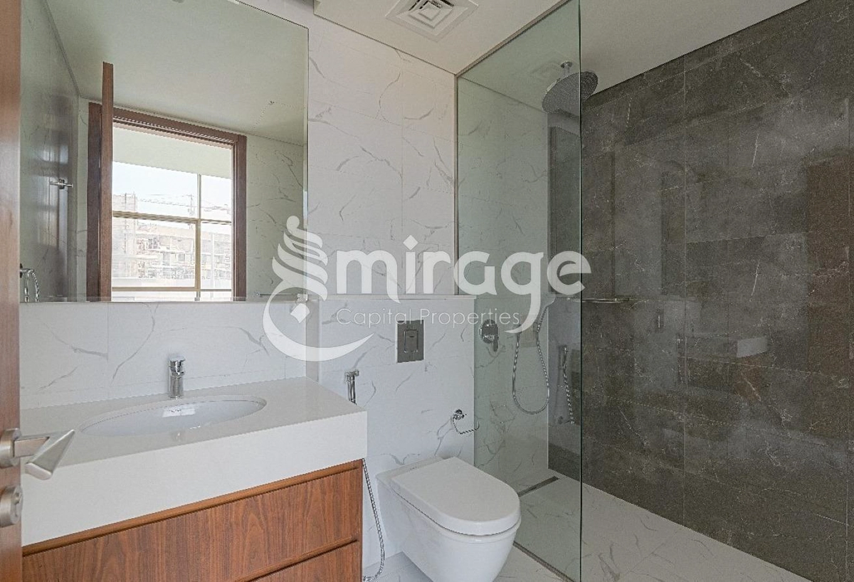 Single Row | 3BR TH Square | Prime Location