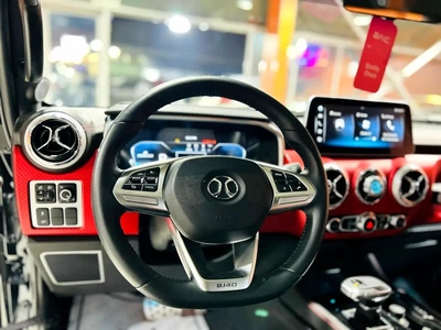 BAIC BJ40F BLACK 2023 4 CYLINDER 2.0T - GCC SPECIFICATION WITH DEALER WARRANTY-1