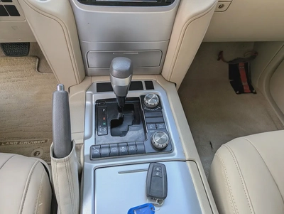 Toyota Land Cruiser GXR 2020 Facelifted 2025 | V6 4.0L | GCC Specs | Full Option | Excellent Conditi-11