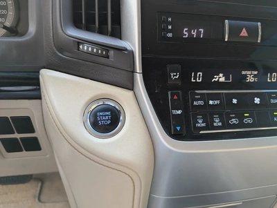 Toyota Land Cruiser GXR 2020 Facelifted 2025 | V6 4.0L | GCC Specs | Full Option | Excellent Conditi-13