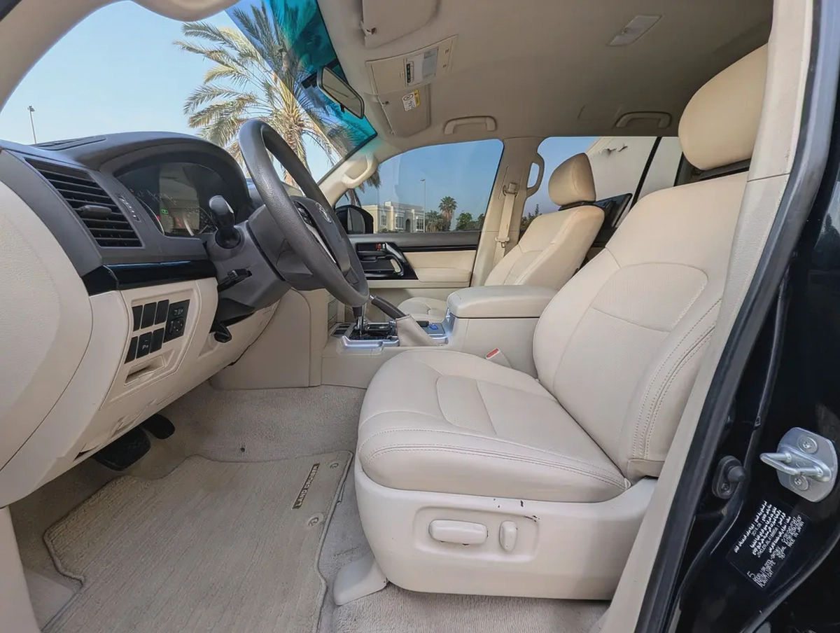 Toyota Land Cruiser GXR 2020 Facelifted 2025 | V6 4.0L | GCC Specs | Full Option | Excellent Conditi