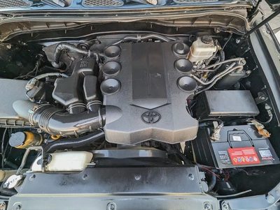 TOYOTA FJ CRUISER 2011 GCC IN EXCELLENT CONDITION-10