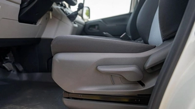 Toyota Hiace-10
