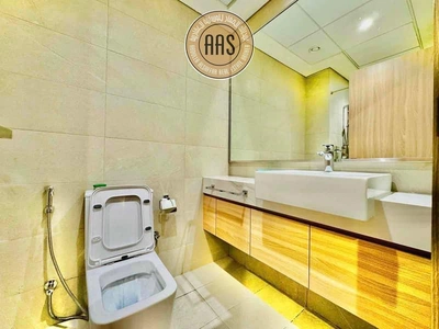 Pool view •• big balcony •• kitchen appliances •• chiller free-12