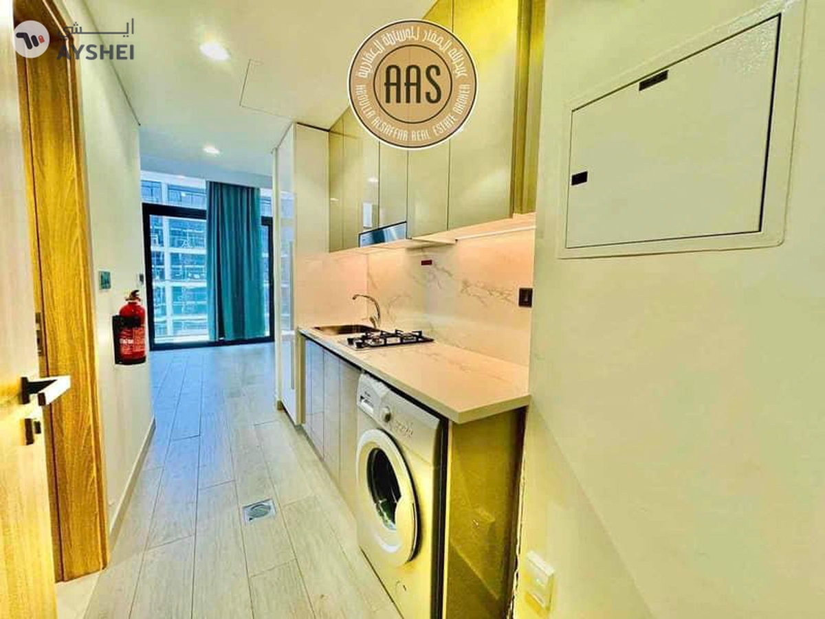 Pool view •• big balcony •• kitchen appliances •• chiller free-11-11