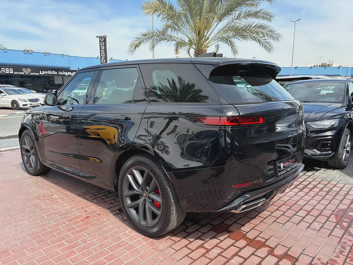 2025 Land Rover Range Rover Sport HSE Dynamic - GCC Specs - Brand New-5-5