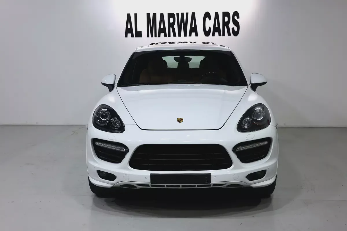 Porsche Cayenne GTS 2013 GCC Specs-Excellent condition-4-4