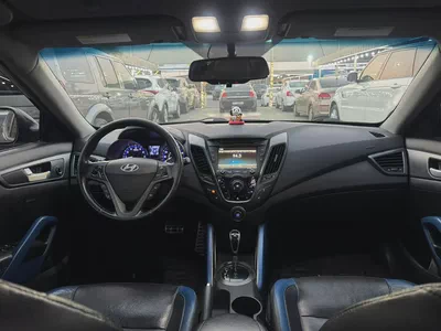 HYUNDAI VELOSTER TURBO 1.6-12