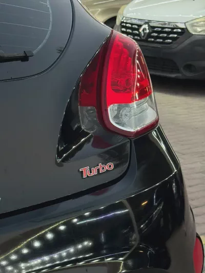 HYUNDAI VELOSTER TURBO 1.6-8