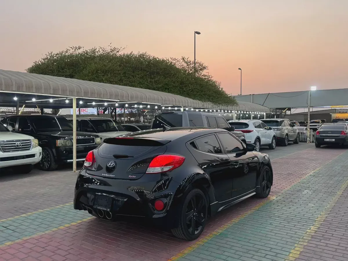 HYUNDAI VELOSTER TURBO 1.6-7-7