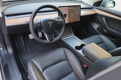 TESLA MODEL 3 PERFORMANCE - GCC SPECS - UNDER WARRANTY - FULL SERVICE HISTORY - ACCIDENT FREE --14