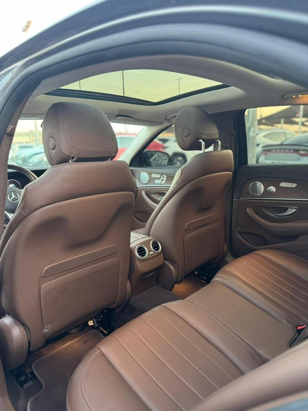 Mercedes-Benz E300 MERCEDES AMG E300 KIT 63 2019
