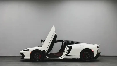 McLaren GT-12