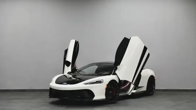 McLaren GT-1