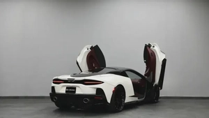 McLaren GT