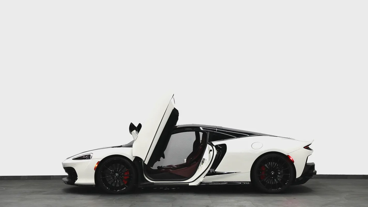 McLaren GT-2-2