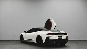 McLaren GT