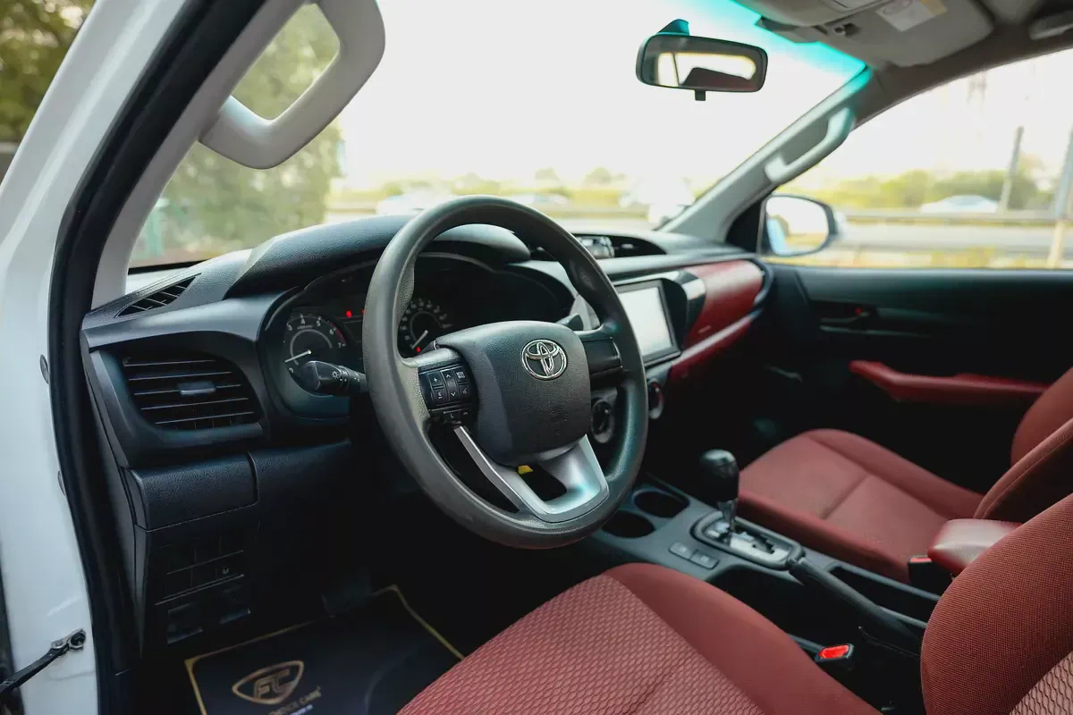 Hilux | Double Cabin 4x4 | Automatic | GCC Specs | Ref#T47801-12-12