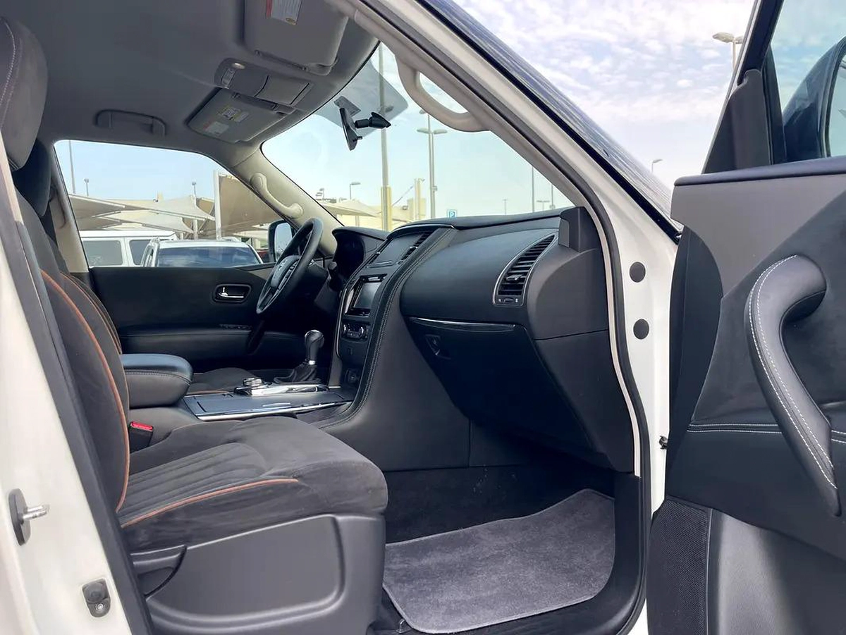 Nissan Patrol LE 2020, GCC Specs - Excellent Condition-19-19