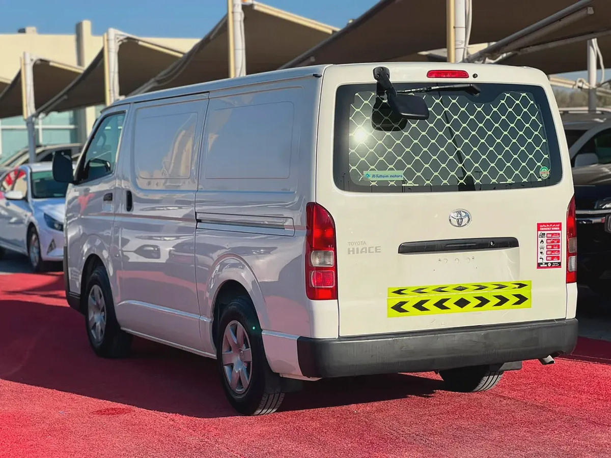 2022 Toyota Hiace | Manual | Van | GCC | Ref#1058-3-3