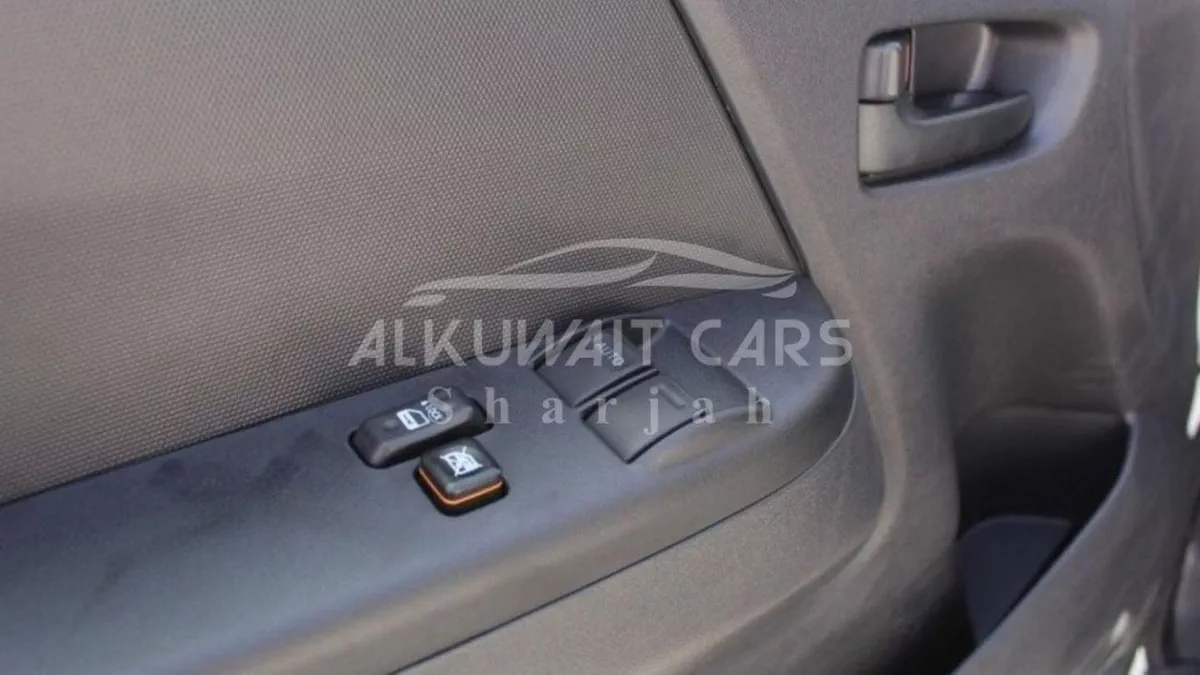 Toyota Hiace DLS - STD ROOF Toyota Hiace 2025-9-0