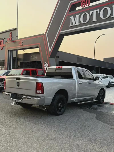 Dodge Ram 1500 SLT 2017 American Specs-4