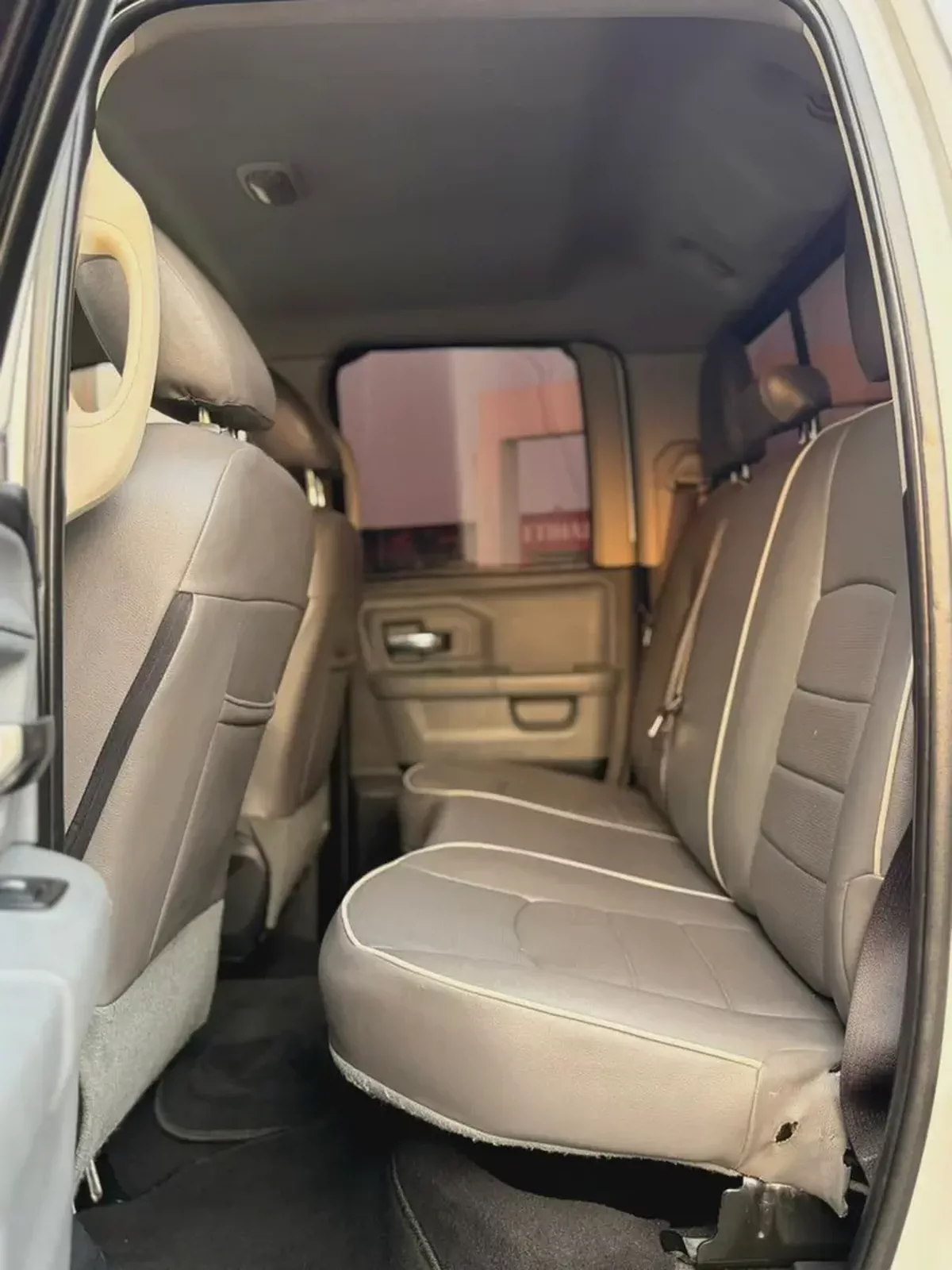 Dodge Ram 1500 SLT 2017 American Specs-10-10