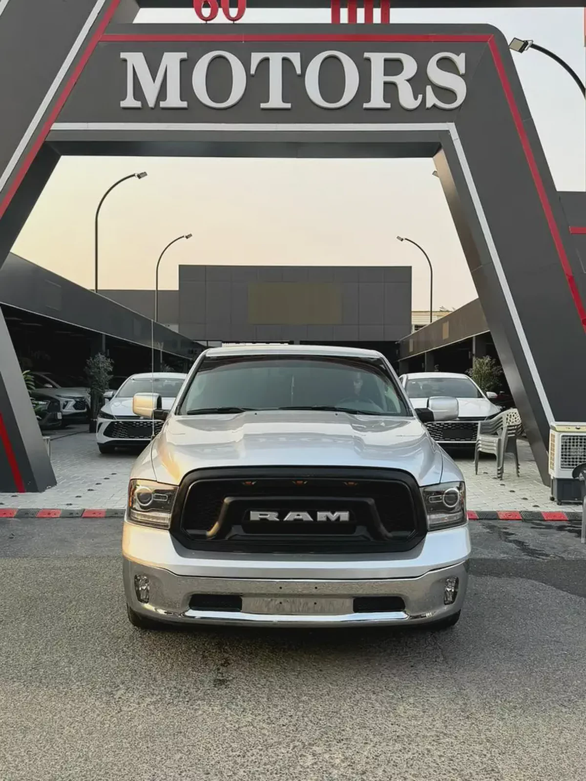 Dodge Ram 1500 SLT 2017 American Specs-2-2