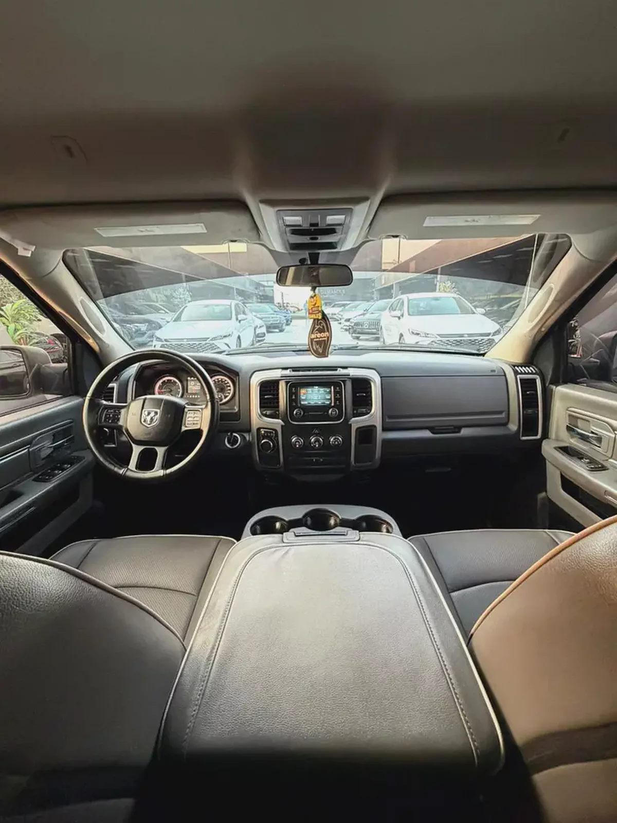 Dodge Ram 1500 SLT 2017 American Specs-6-6